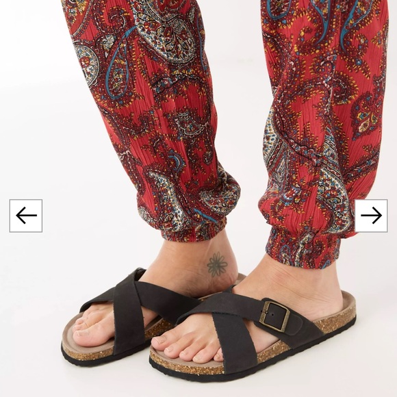 Lois Crossover Footbed Sandals - Picture 1 of 7